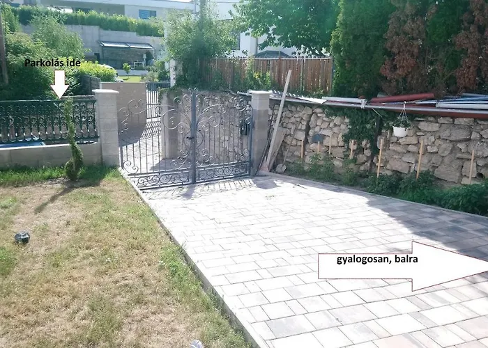 Sarlo Utcai Haz 펜션
